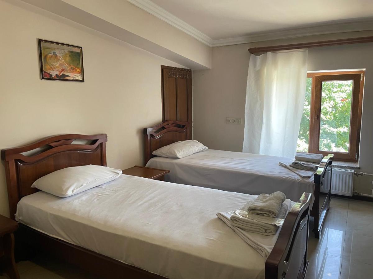 Hotel Old Kayaran Yerevan Ngoại thất bức ảnh